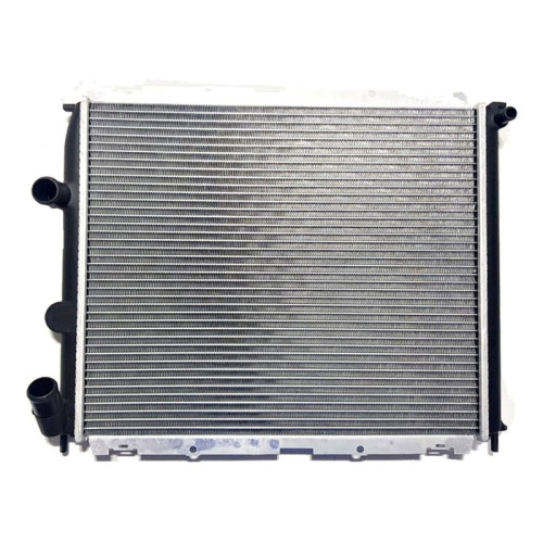 Радіатор охолодження двигуна Renault Kangoo 1, Symbol 1, Clio 2 98-06 (Nissens) 7700430143