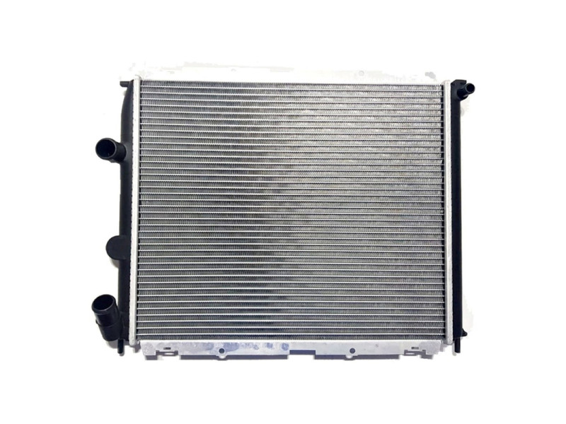 Радіатор охолодження двигуна Renault Kangoo 1, Symbol 1, Clio 2 98-06 (Nissens) 7700430143