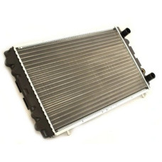 Радіатор охолодження двигуна Renault Trafic 81-01 2.1 D / 2.5 D (AVA) 4401893, 7701412005