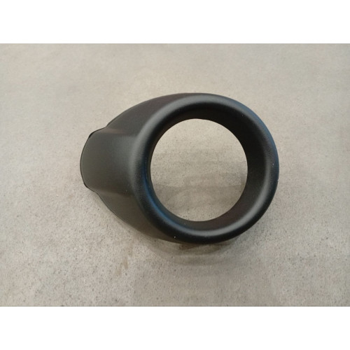 Рамка протитуманної фари права Ford Focus 3 2011-2014 (TP) чорна 1703890