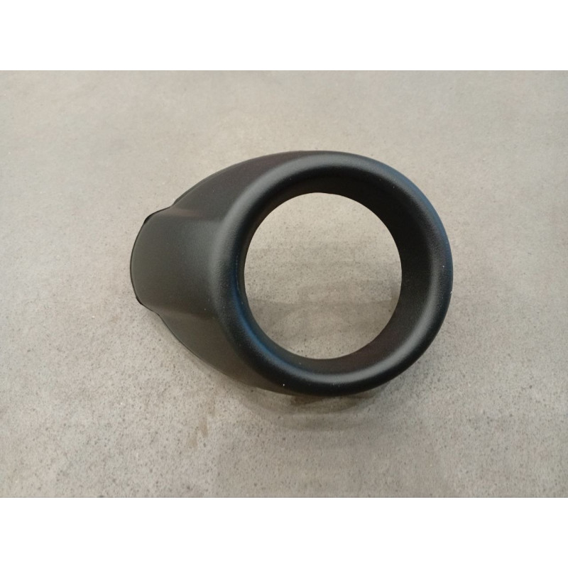 Рамка протитуманної фари права Ford Focus 3 11-14 (TP) чорна 1703890