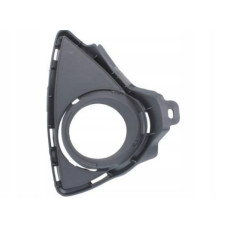 Рамка протитуманної фари права Toyota Auris E18 12-15 (Тайвань) з отвором 8148102290