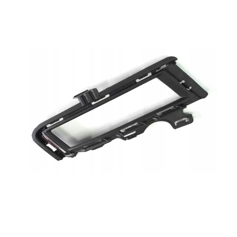 Рамка протитуманної фари права VW Golf 7 13-17 (Тайвань) без отв. молдинга 5G0853212E