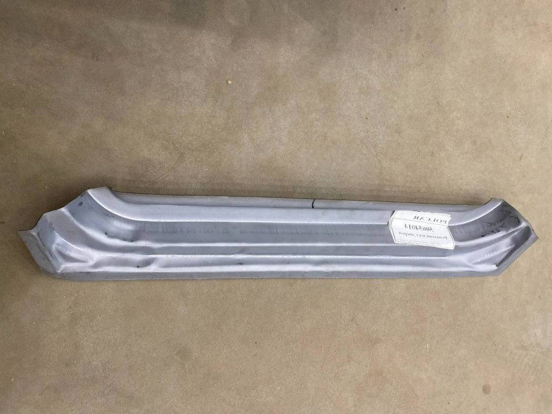 Ремчастина передньої двері внутрішня права Mercedes Sprinter W906 06-18 (Polcar)