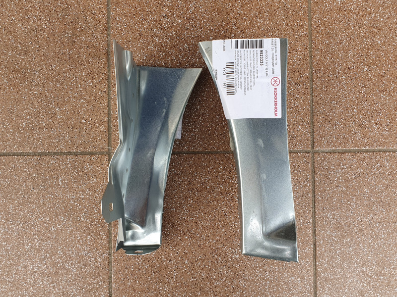 Ремчастина крила переднього лівого VW Golf 4, Bora 1997-2004 Klokkerholm 25 см