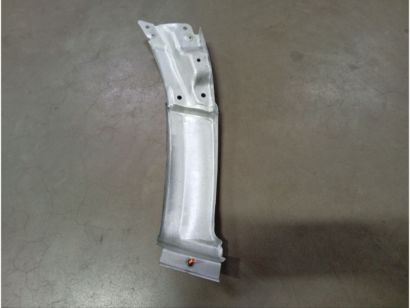 Ремчастина переднього крила права Mercedes Sprinter W906, VW Crafter задня Klokkerholm