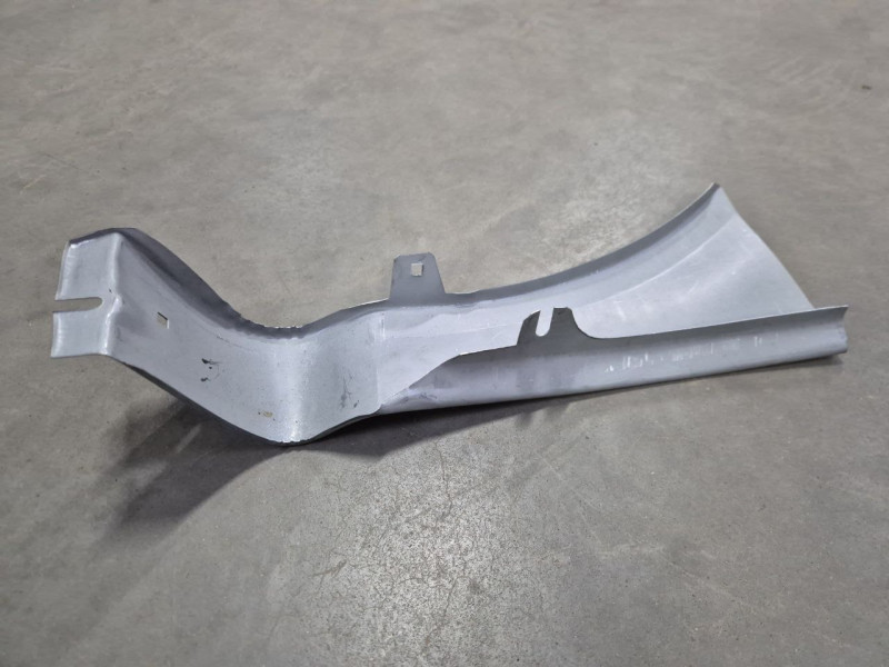 Ремчастина крила переднього права Skoda Octavia Tour 1997-2010 Polcar