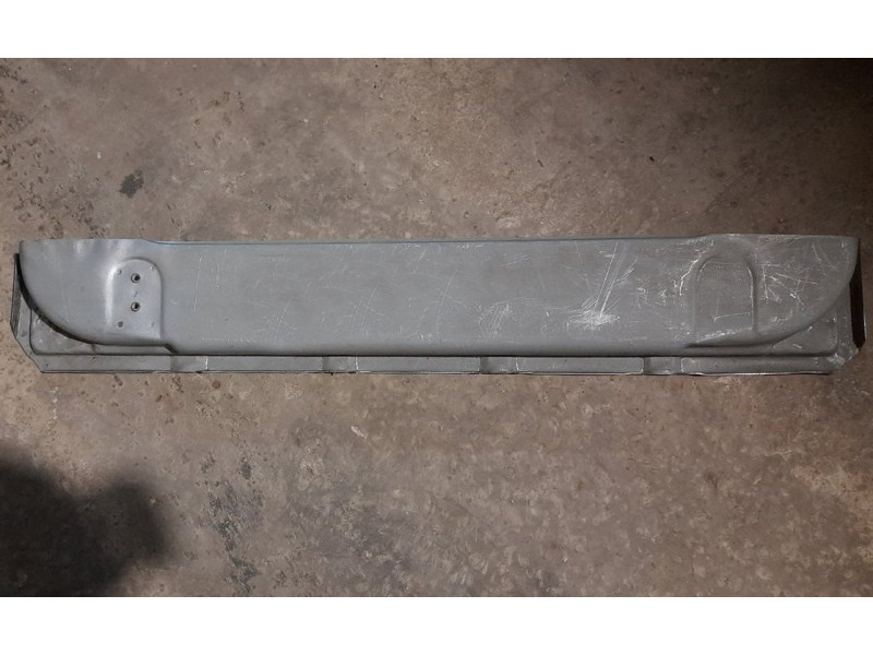 Ремчастина задньої двері права внутрішня Mercedes T1 Bus 207-410 77-95 (Польща) корито