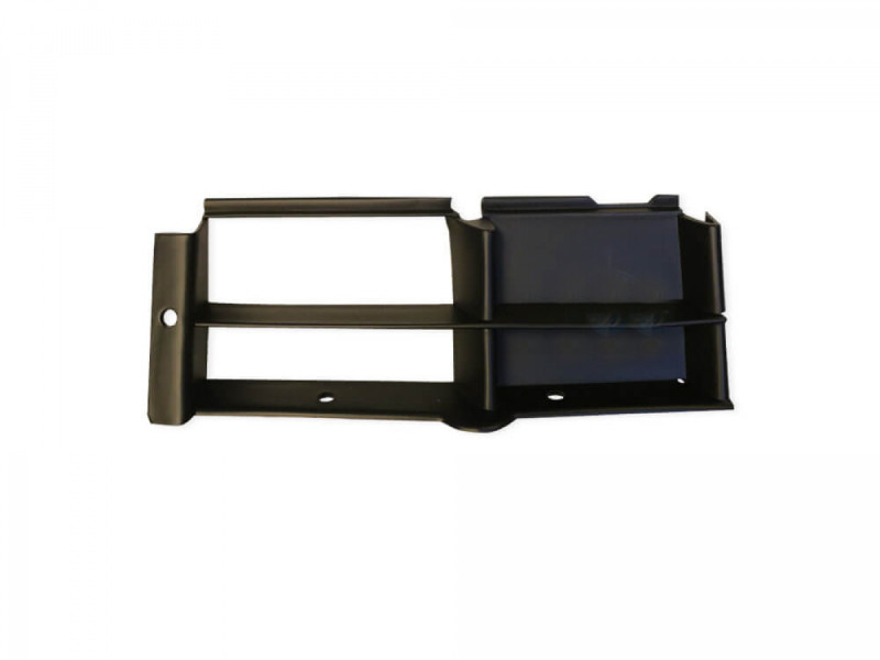 Решітка бампера ліва BMW 5 E39 96-00 (LKQ) 51118174847