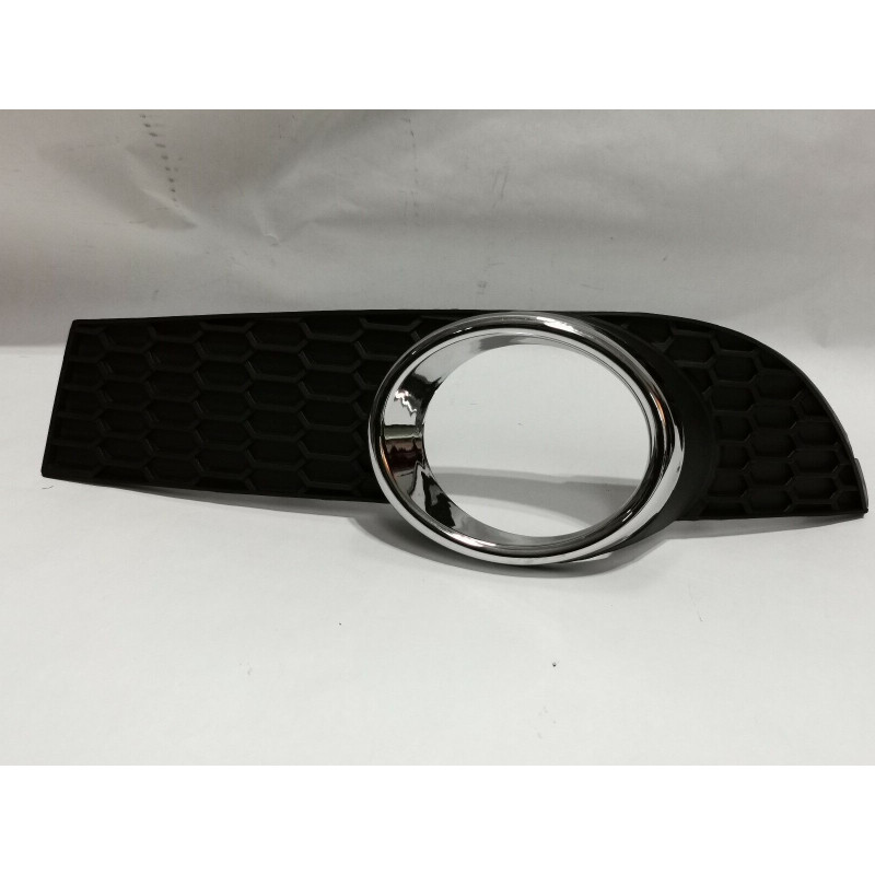 Решітка бампера ліва Chevrolet Aveo T255 08-11 хетчбек (FPS) 96808145