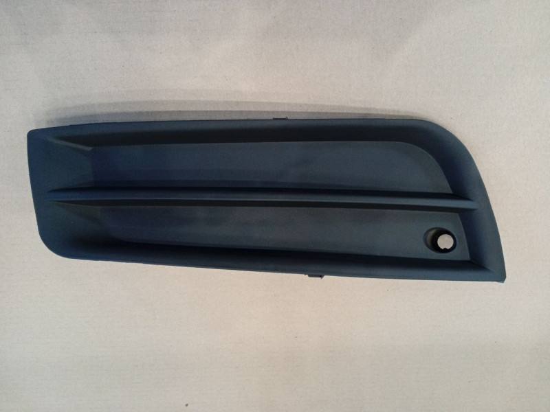 Решітка бампера ліва Chevrolet Cruze 09-12 закрита (FPS) 94831149