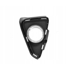 Решітка переднього бампера ліва Toyota RAV4 16-19 (з отв.) (FPS) 520400R030
