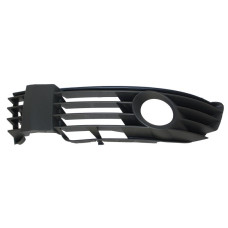 Решітка бампера ліва VW Passat B5 00-05 з отв. (Тайвань) 3B0853665J