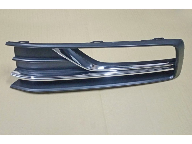 Решітка бампера ліва VW Passat B8 15-19 USA з отв. (FPS) 561854661NRYP