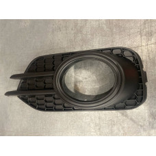 Решітка бампера ліва VW Tiguan 2011-2016 (4cars) 5N0853665G9B9