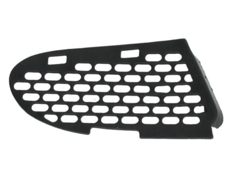 Решітка переднього бампера права Mercedes C-Class W202 93-96 (Тайвань) 2028850423