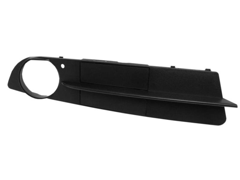 Решітка бампера права BMW 5 Е60 03-06 (LKQ) закрита