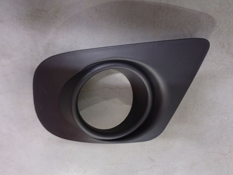 Решітка бампера права Dodge Journey SXT 12-19 (Китай) 68088686AA