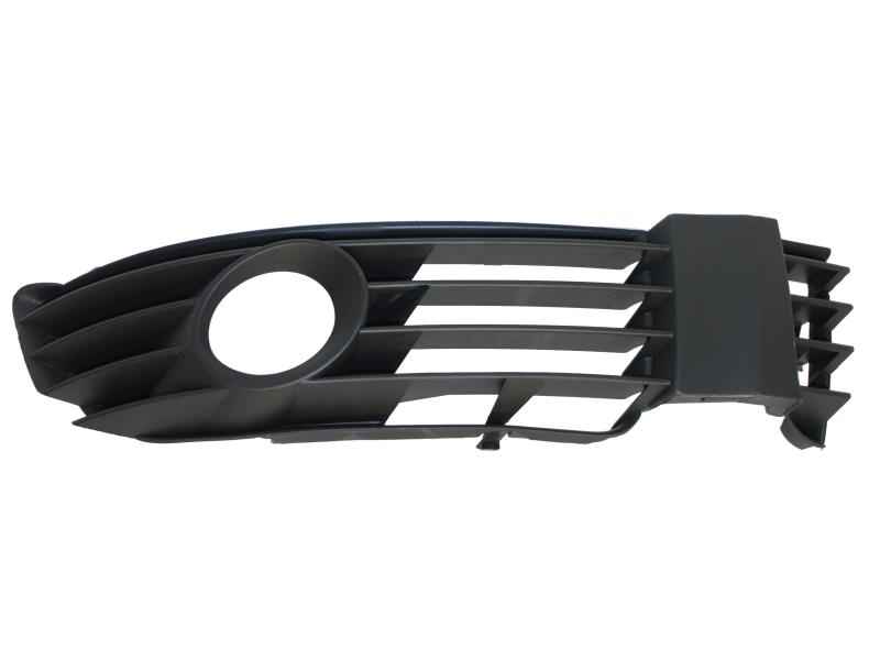 Решітка бампера права VW Passat B5 00-05 з отв. (Тайвань) 3B0853666J