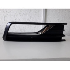 Решітка бампера права VW Passat B8 15-19 USA (FPS) з отв. один хром молд 561854662HRYP