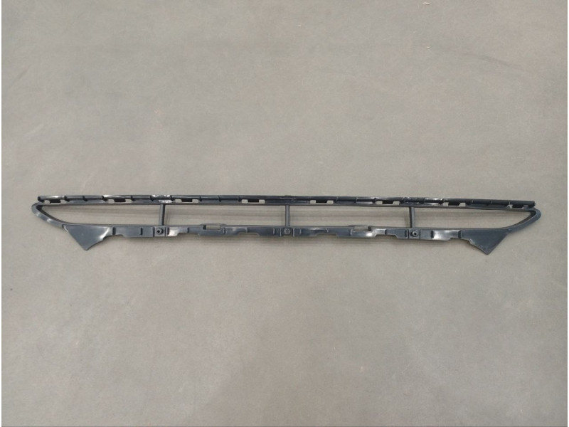 Решітка бампера середня Audi A4 B8 12-16 (FPS) 8K0807683