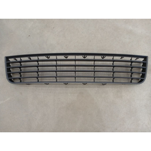 Решітка бампера VW Golf 5 2004-2009 середня, крім GTI FPS 1K0853677
