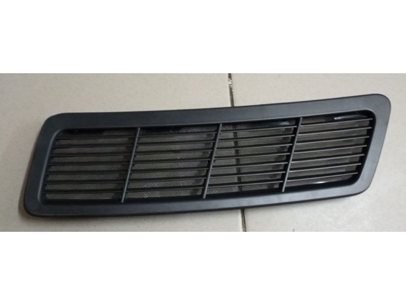 Решітка капоту ліва Ford Transit 14- (Тайвань)