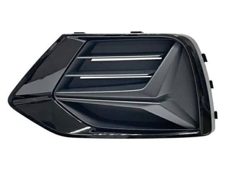 Решітка переднього бампера ліва Audi Q3 18- (Тайвань) чорна, молд. глянець 83A807671