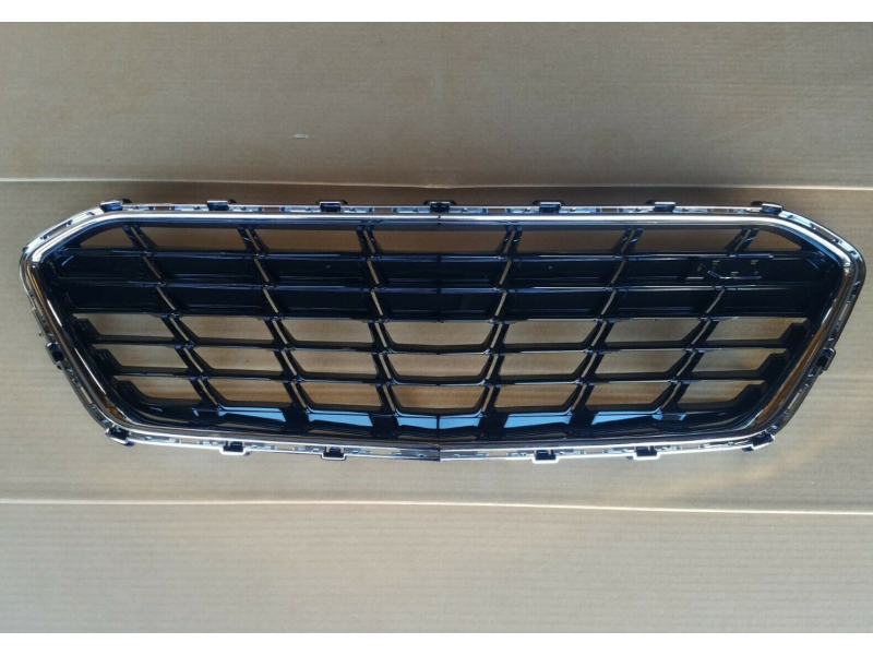 Решітка переднього бампера Chevrolet Cruze 16- середня (Signeda) 84009674