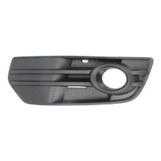 Решітка переднього бампера ліва Audi Q5 08-12 (Тайвань) чорна, з отв. 8R0807681A