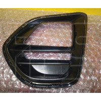 Решітка переднього бампера ліва Chery Tiggo 2 PRO 21- (Тайвань) з отв.