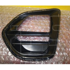 Решітка переднього бампера ліва Chery Tiggo 2 PRO 21- (Тайвань) з отв.