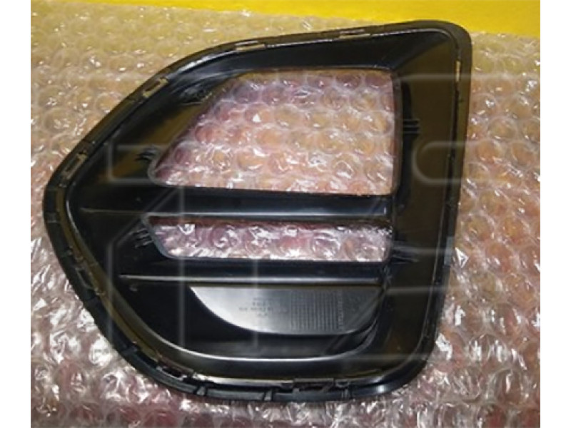 Решітка переднього бампера ліва Chery Tiggo 2 PRO 21- (Тайвань) з отв.