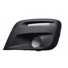 Решітка переднього бампера ліва Citroen Berlingo, Peugeot Partner 15-18 (Тайвань) з отвором 9810965777