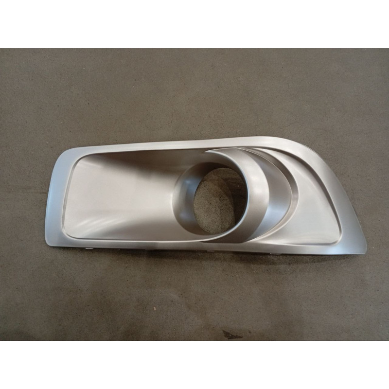 Решітка переднього бампера ліва Subaru Outback 09-12 USA з отв. (FPS) 57731AJ43A