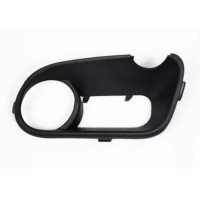 Решітка переднього бампера нижня права VW Touareg 02-06 (Тайвань) без сітки, з отв. під ПТФ 7L6853664