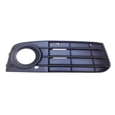 Решітка переднього бампера права Audi A4 B8 08-12 (LKQ) чорна, з отв. 8K0807682A 01C