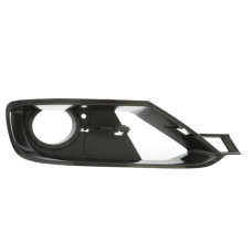 Решітка переднього бампера права BMW 3 F30 12-15 (LKQ) 51117300740