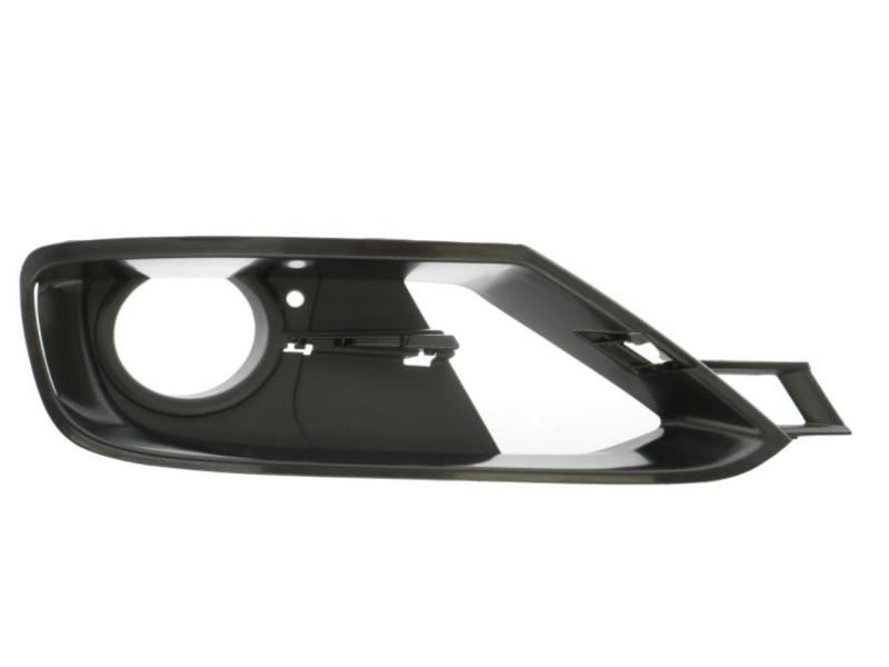 Решітка переднього бампера права BMW 3 F30 12-15 (LKQ) 51117300740