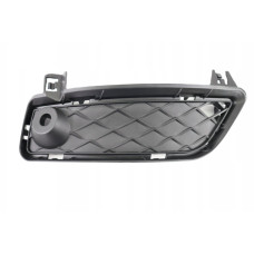 Решітка переднього бампера права (парктронік) BMW X3 F25 2010-2014 FPS 51117249596