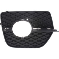 Решітка переднього бампера права BMW X6 E71 08-12 (Тайвань) з отв., без молдинга 51117188384