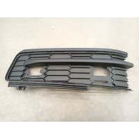 Решітка переднього бампера права Skoda Kodiaq 17- (Тайвань) з отв. під п/тронік 565807368