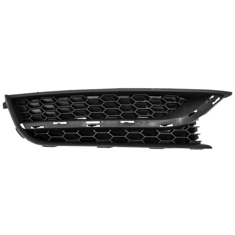 Решітка переднього бампера права VW Passat B7 11-15 USA (Тайвань) без молдинга 561853666C9B9