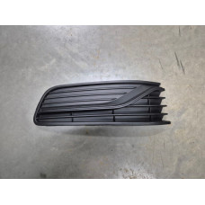 Решітка переднього бампера права VW Polo 2015-2018 хетчбек 6C0854662CRYP