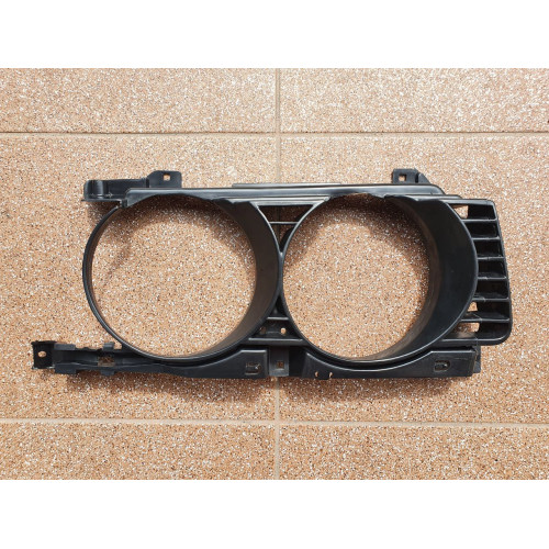 Решітка права BMW 5 E34 94-96 (Tempest) 51138148312