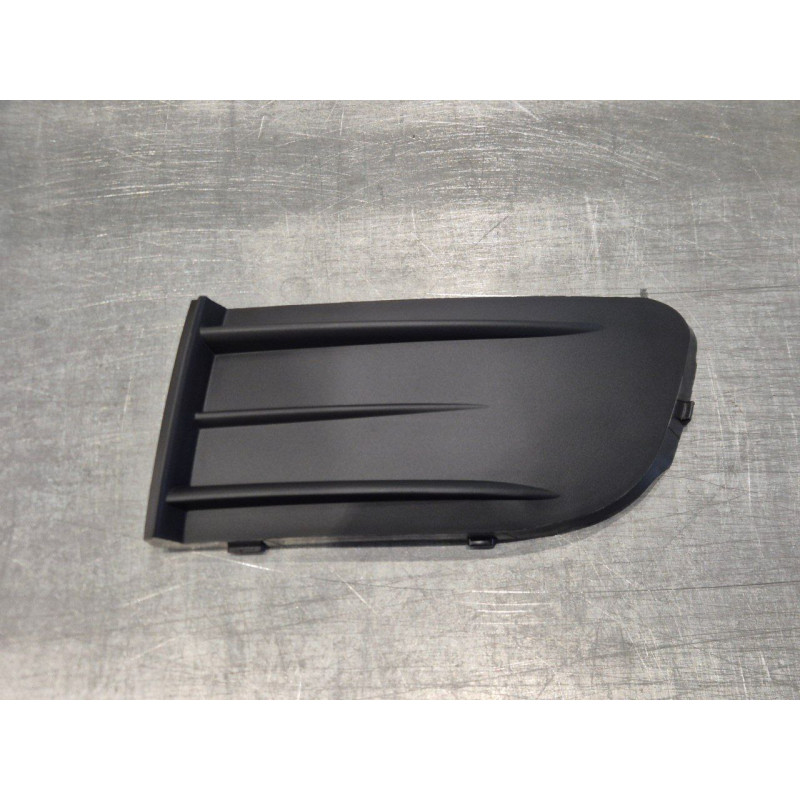 Решітка протитуманної фари ліва Skoda Octavia A5 04-09 (Elit) 3658034A