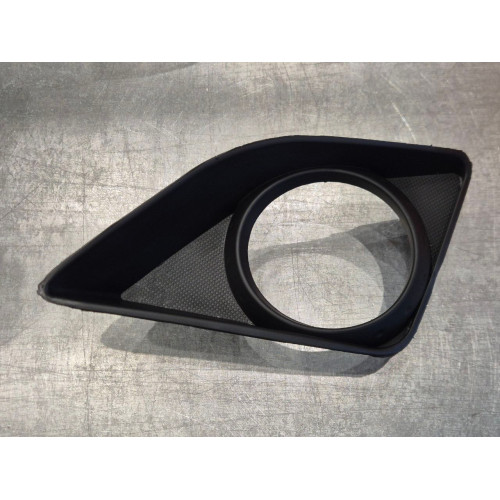 Решітка протитуманної фари ліва Toyota Corolla E15 2007-2009 (Elit) 81482-02090