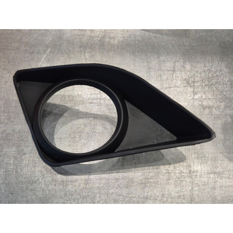 Решітка протитуманної фари права Toyota Corolla E15 2007-2009 (Elit) 81481-02100