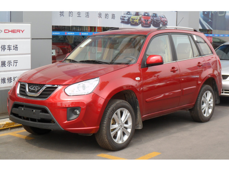 Решітка радіатора Chery Tiggo 2010-2014 рестайлінг FPS T118401050PF