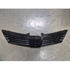 Решітка радіатора чорна Nissan Tiida EUR 2005-2012 (Тайвань) 62310EM30A